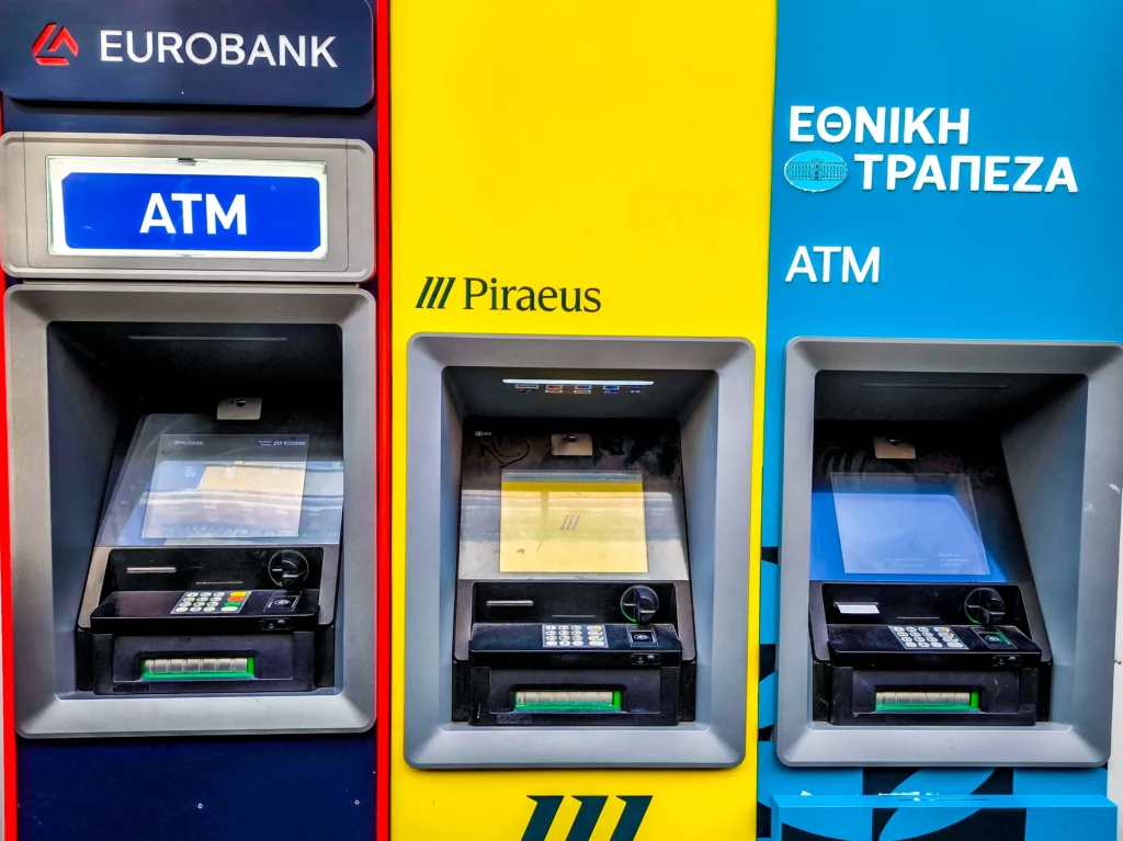 Σύνταξη πριν από τα 62: Ποιοι ασφαλισμένοι στα βαρέα μπορούν να φύγουν νωρίτερα